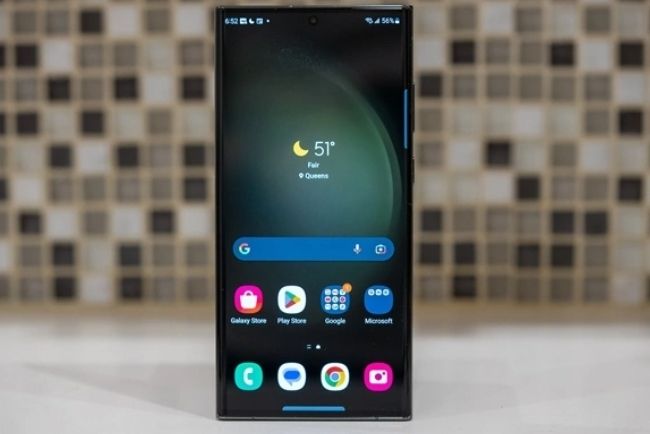 A Samsung desenvolve o ecrã OLED de nova geração para uso comercial em 2025